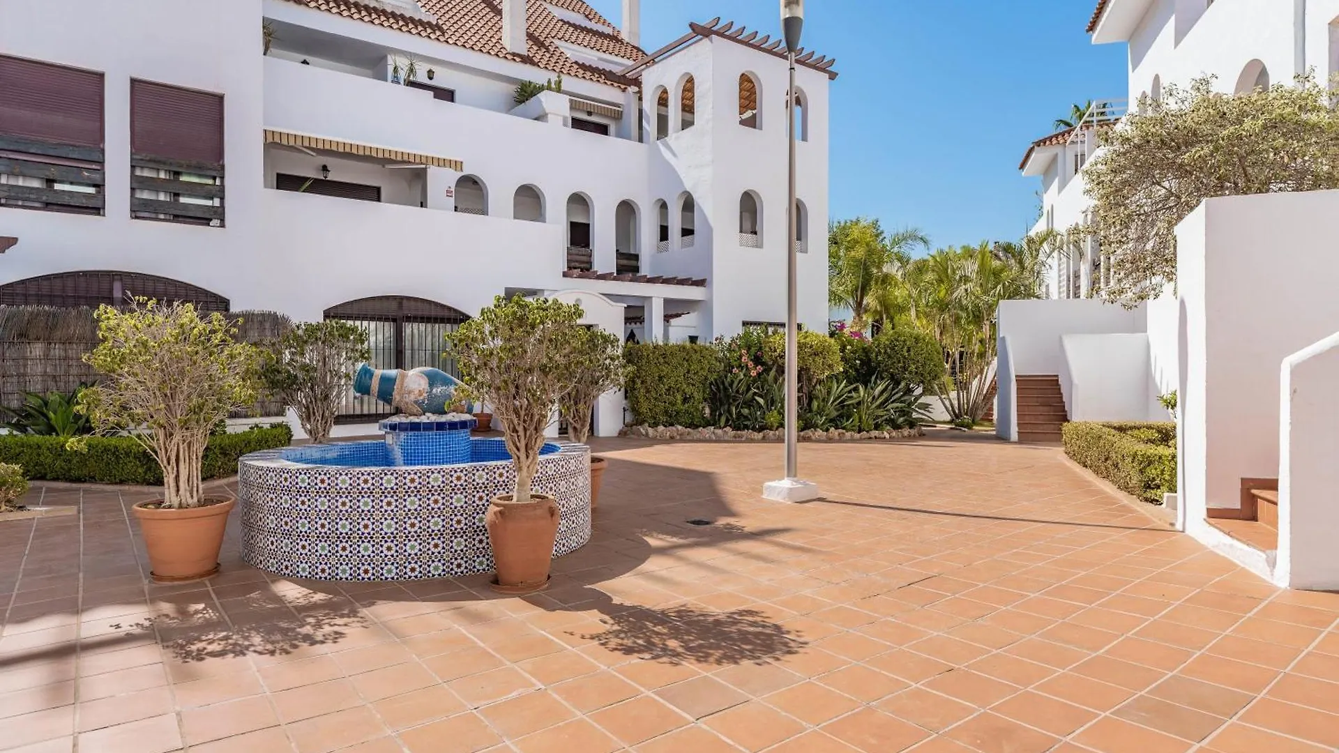 La Maestranza Luxury Views Nueva Andalucia Apartment Marbella